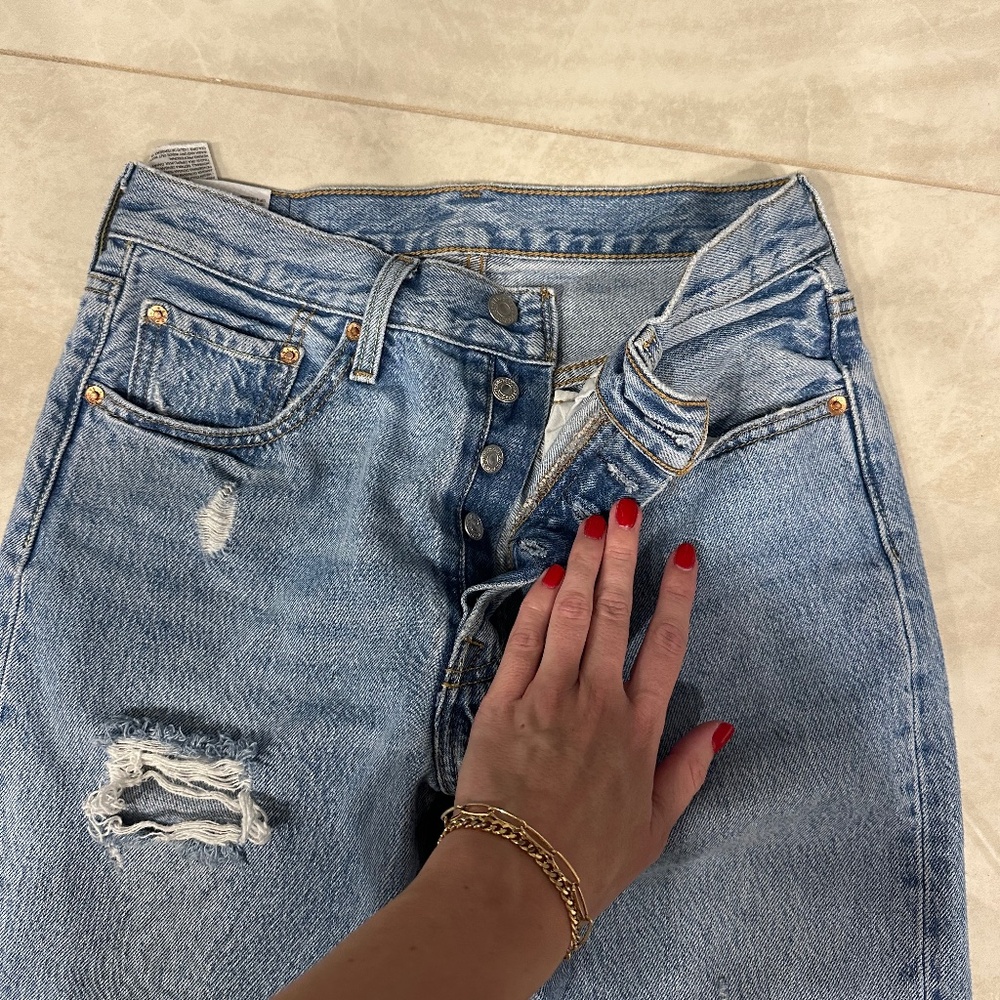 Levi's 501 Skinny Jeans - Picture 3 of 6